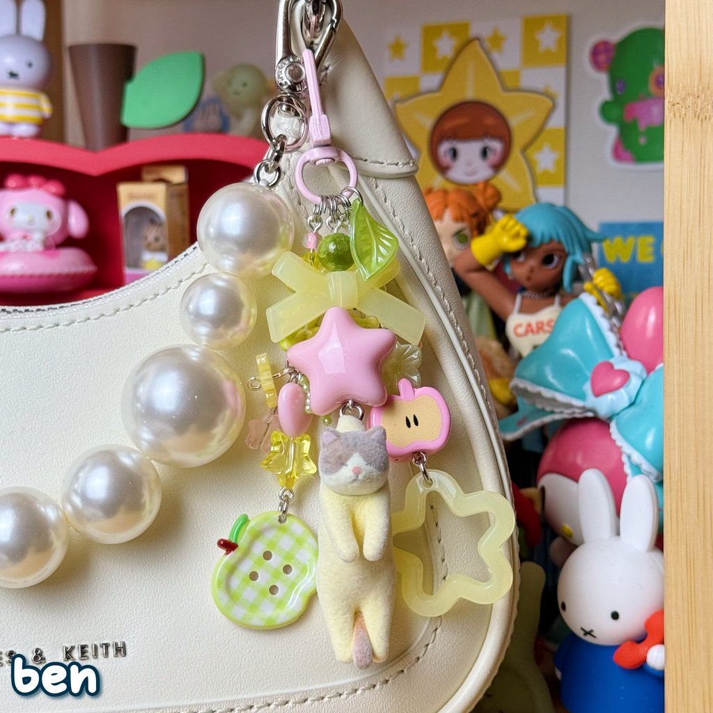 sleepy cat keychains