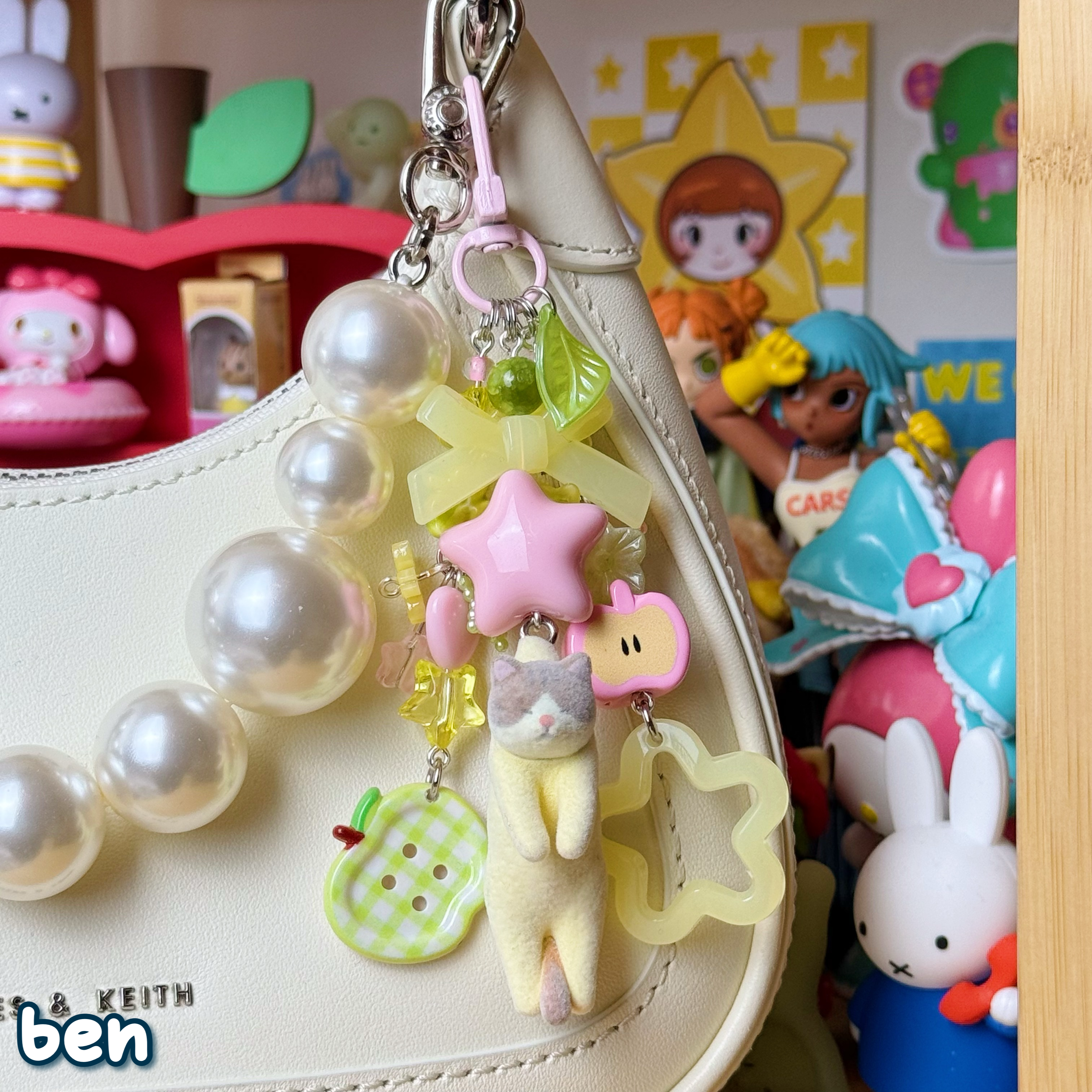 sleepy cat keychains